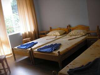 Гостевой дом Къща за гости Vodopadi Свети-Влас Двухместный номер с 2 отдельными кроватями-8